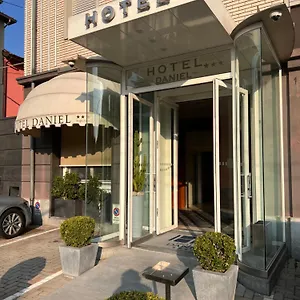 Daniel&ristorante Cocchi Italia